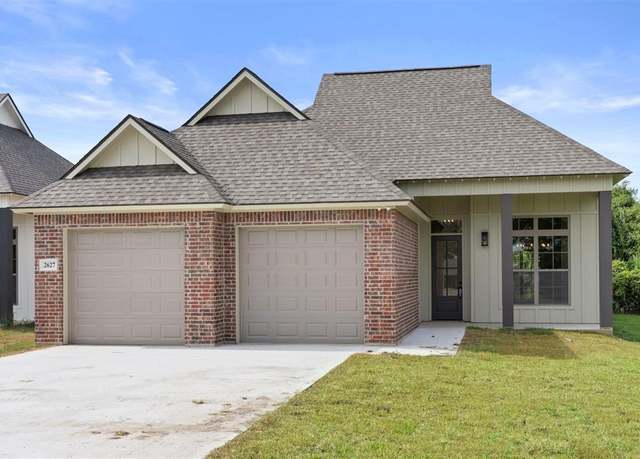 Property at 2627 Laura Ln, Lake Charles, LA 70605, 3 beds, 2 baths