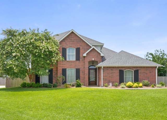Property at 2407 Fox Hollow St, Lake Charles, LA 70605, 5 beds, 3.5 baths