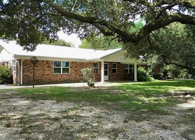 Property at 11475 David Rd, Welsh, LA 70591, 3 beds, 2 baths
