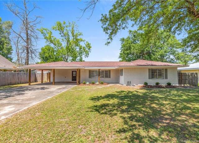 Property at 1912 Elizabeth St, Westlake, LA 70669, 3 beds, 2 baths