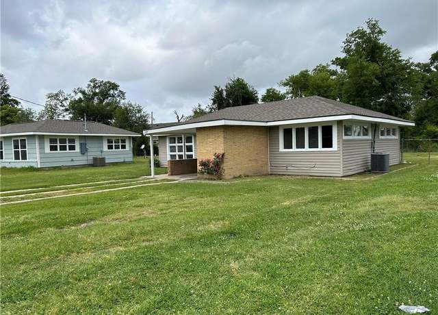 Property at 1439 Tennessee St, Lake Charles, LA 70607, 3 beds, 1 bath