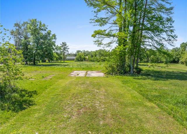 Property at 415 W School St W, Lake Charles, LA 70605