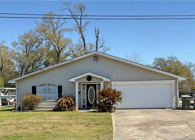 Property at 4313 Sarver St, Lake Charles, LA 70605, 4 beds, 3 baths