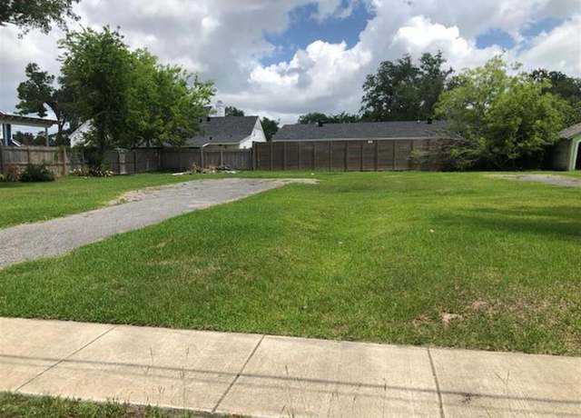 Property at Iris St, Lake Charles, LA 70601
