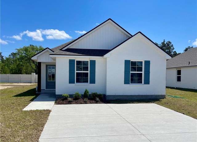 Property at 4015 Savannah Oaks Dr, Lake Charles, LA 70607, 3 beds, 2 baths