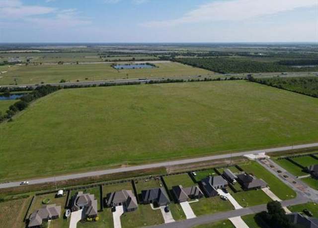Property at 509 Frontage Rd, Iowa, LA 70647