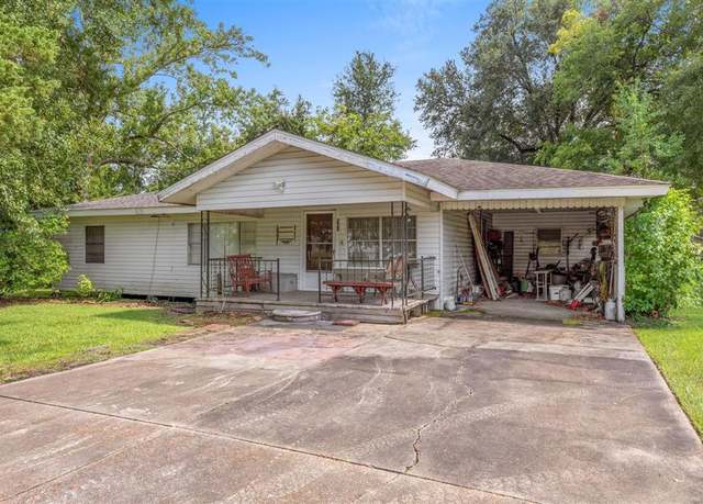 Property at 908 Edson St St, Sulphur, LA 70665, 3 beds, 1 bath