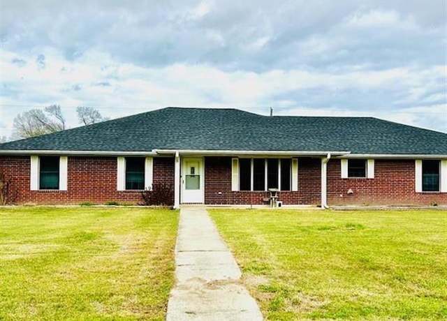 Property at 1422 Grace Ave, Vinton, LA 70668, 3 beds, 2.5 baths