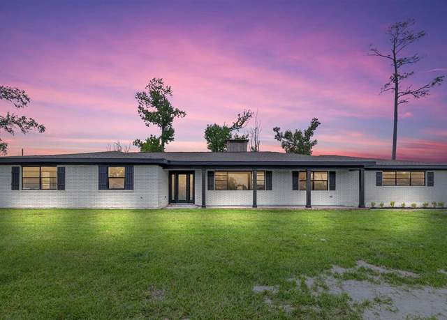 Property at 109 W Wayside Dr W, Westlake, LA 70669, 4 beds, 2 baths