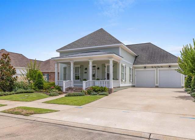 Property at 5839 Lakeview Ln, Lake Charles, LA 70605, 3 beds, 3.5 baths
