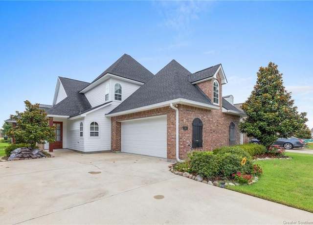 Property at 5831 Weeping Willow Dr, Lake Charles, LA 70605, 4 beds, 3 baths