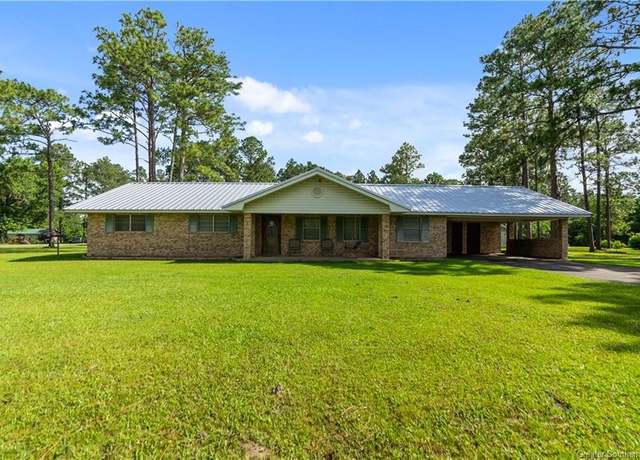 Property at 374 Peach St, Dequincy, LA 70633, 3 beds, 2.5 baths
