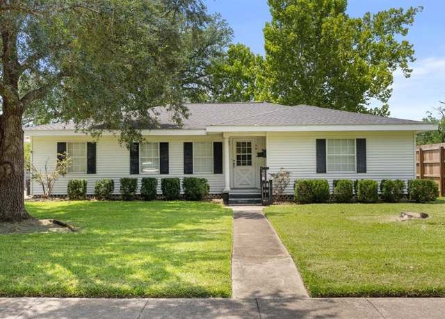 Property at 4814 Sale Ln, Lake Charles, LA 70605, 3 beds, 2 baths