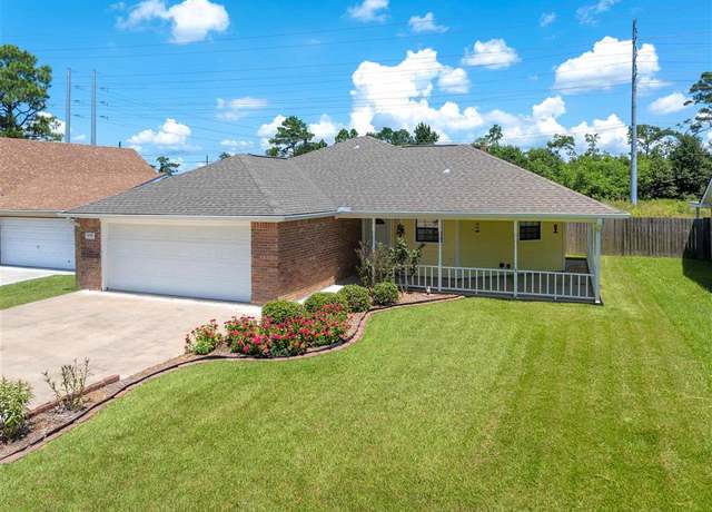 Property at 1094 Spanish Mission Trl, Lake Charles, LA 70605, 3 beds, 2 baths