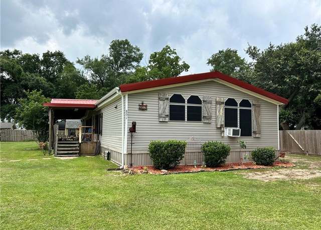Property at 801 Boice St, Sulphur, LA 70663, 3 beds, 2 baths