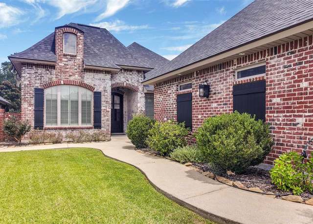 Property at 1032 Richmond Cir Cir, Lake Charles, LA 70605, 3 beds, 2 baths