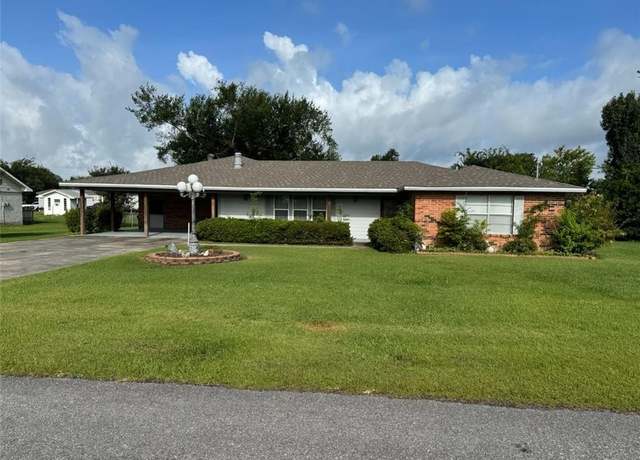 Property at 327 Andrus Loop, Lake Charles, LA 70611, 3 beds, 2 baths