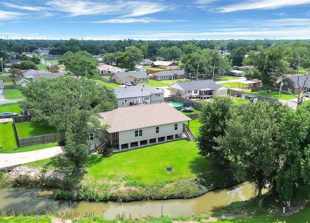 Property at 1107 Brown Lane Southwest, Lake Charles, LA 70605, 4 beds, 2.5 baths