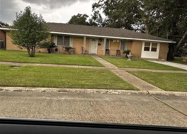 Property at 208 Dolby, Lake Charles, LA 70605, 3 beds, 2 baths