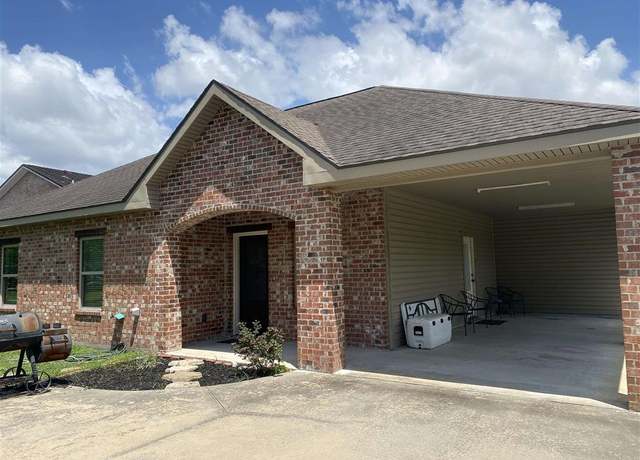 Property at 1595 Melvin Ln, Lake Charles, LA 70605, 3 beds, 2 baths