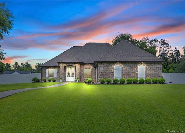 Property at 1037 Temple Ln, Dequincy, LA 70633, 3 beds, 2 baths
