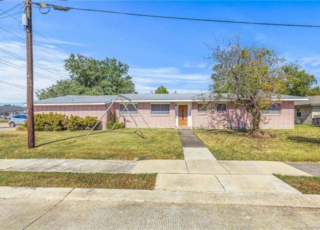 Property at 730 Louie St, Lake Charles, LA 70601, 3 beds, 1.5 baths