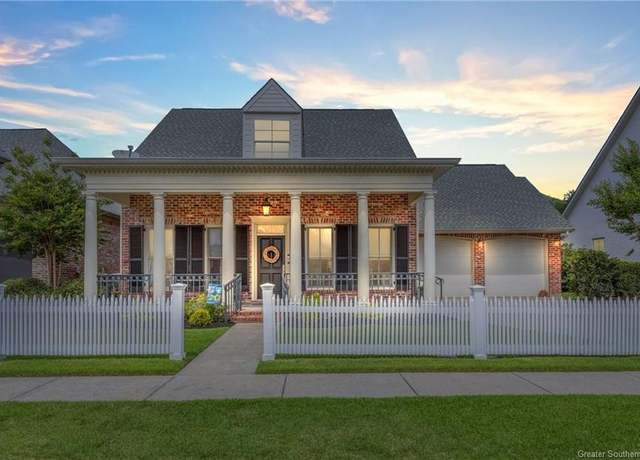 Property at 5925 Camellia Pl, Lake Charles, LA 70605, 3 beds, 2.5 baths