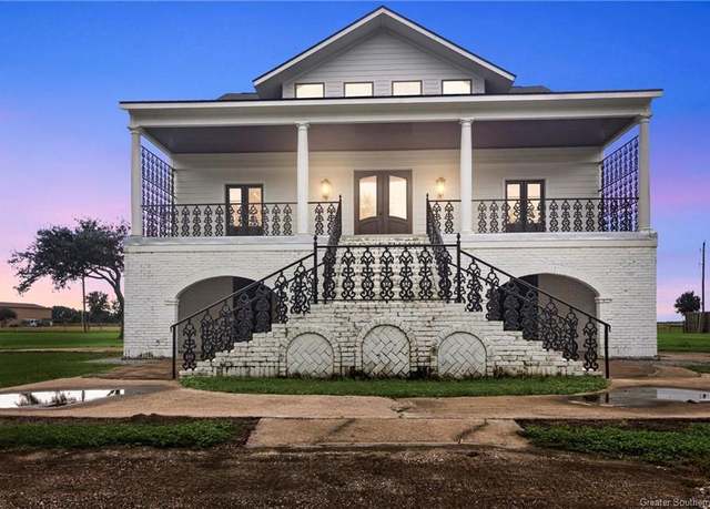 Property at 5201 Highway 397 Rd, Iowa, LA 70647, 4 beds, 4.5 baths