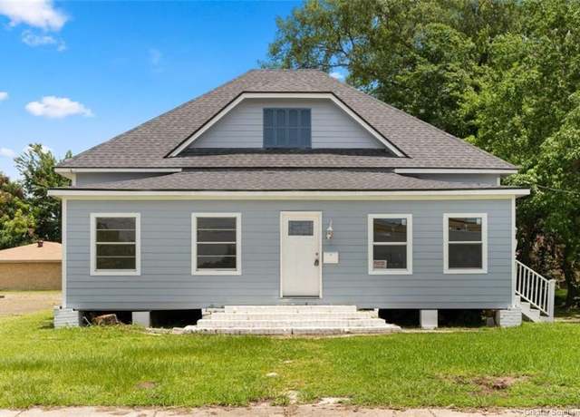 Property at 1627 Bilbo St, Lake Charles, LA 70601, 3 beds, 3 baths