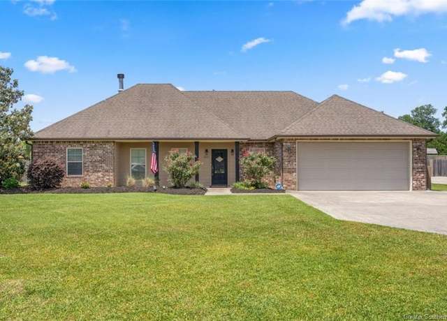 Property at 2667 E Robinwood Dr E, Lake Charles, LA 70611, 3 beds, 2 baths