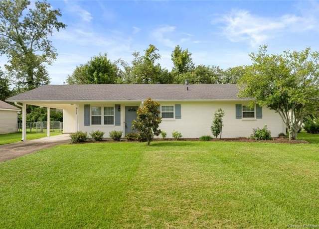 Property at 611 Blackman St, Lake Charles, LA 70605, 3 beds, 2 baths