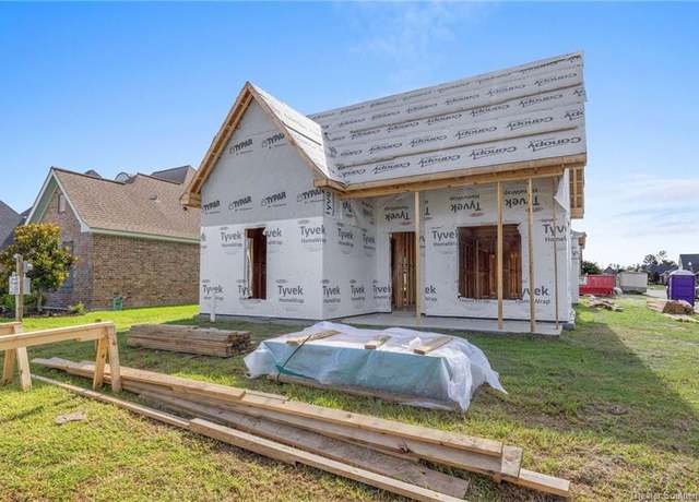 Property at 5839 Weeping Willow Dr, Lake Charles, LA 70605, 3 beds, 2 baths