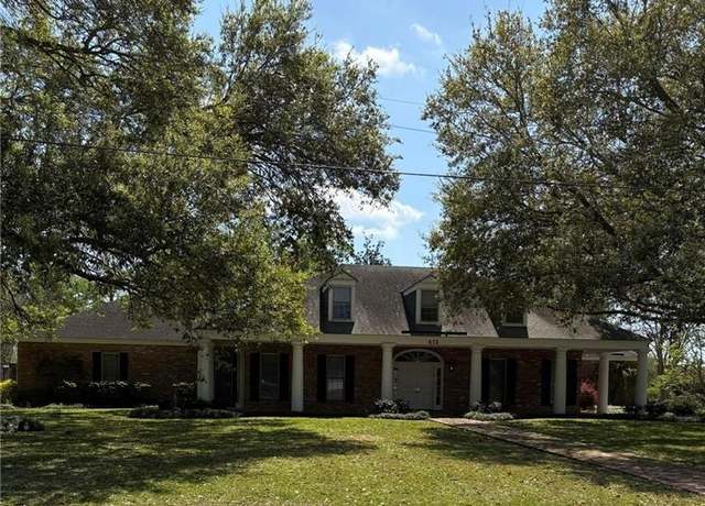 Property at 415 W Academy Ave W, Jennings, LA 70546, 3 beds, 2.5 baths