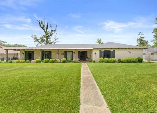 Property at 950 Terry Ln, Lake Charles, LA 70605, 4 beds, 2.5 baths