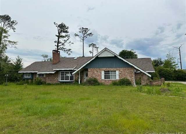 Property at 141 E Park Manor Dr E, Lake Charles, LA 70611, 3 beds, 3.5 baths