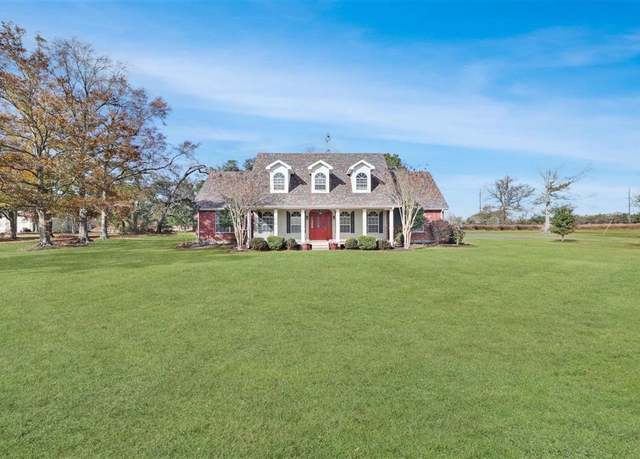 Property at 1235 Staci Ln, Sulphur, LA 70665, 4 beds, 3 baths