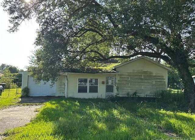 Property at 1111 Summit St, Lake Charles, LA 70615, 2 beds, 2 baths