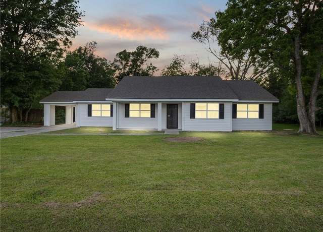 Property at 113 N Welty Ave N, Iowa, LA 70647, 3 beds, 3 baths