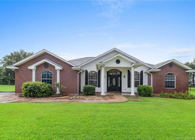 Property at 200 Audubon Ave, Sulphur, LA 70663, 4 beds, 2 baths