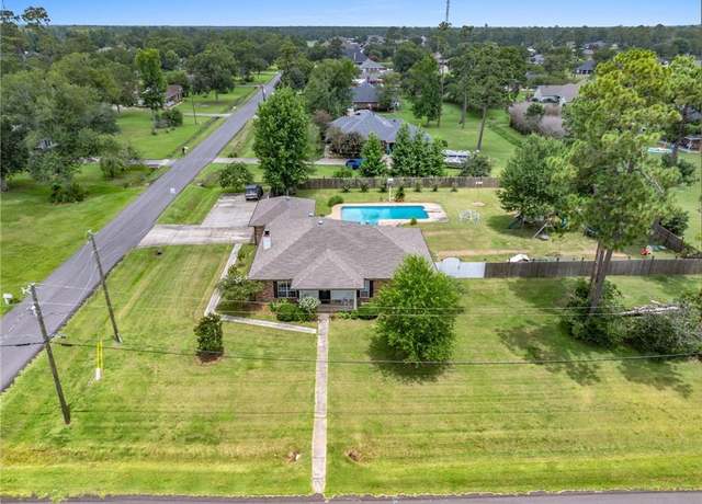 Property at 1250 Corsican Ln, Lake Charles, LA 70611, 4 beds, 2 baths