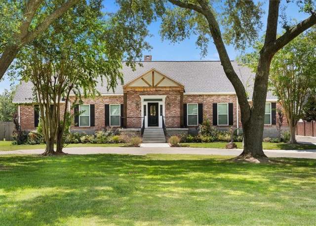 Property at 20 Timberly Dr, Lake Charles, LA 70605, 5 beds, 3.5 baths