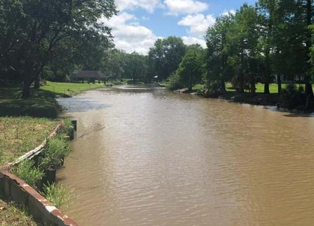 Property at 711 W Sale St W, Lake Charles, LA 70605