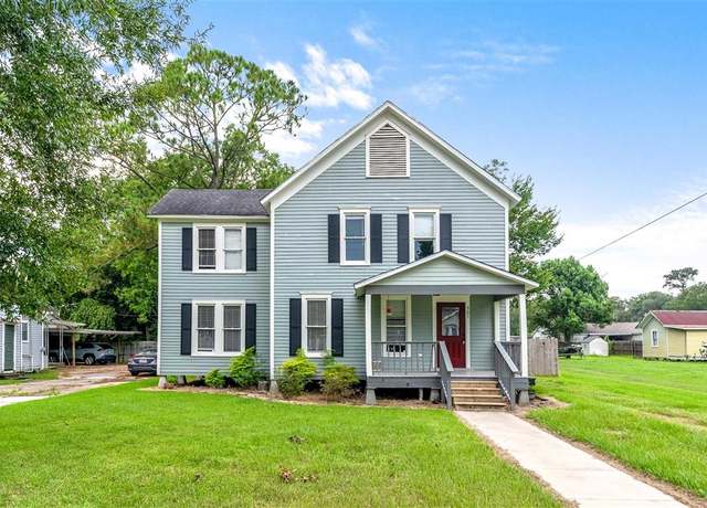 Property at 501 S Polk St S, Welsh, LA 70591, 3 beds, 2.5 baths