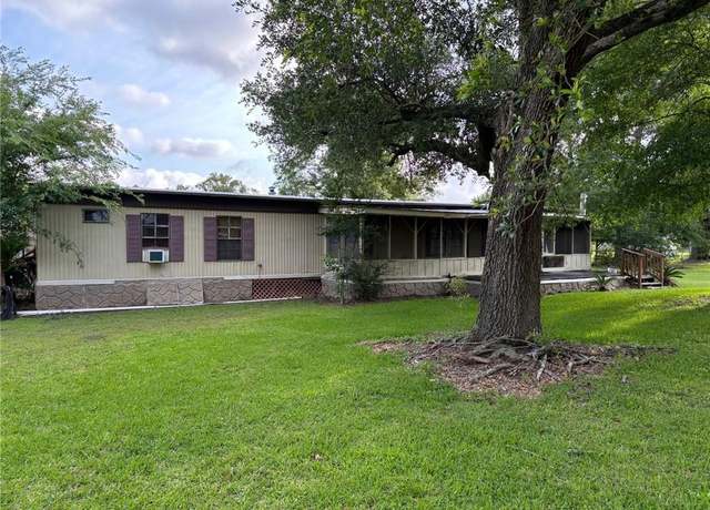 Property at 1505 Garth Dr, Sulphur, LA 70663, 3 beds, 2 baths