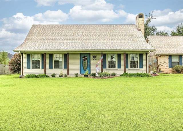 Property at 2040 Oak Leaf Forest Dr Dr, Sulphur, LA 70665, 3 beds, 2.5 baths