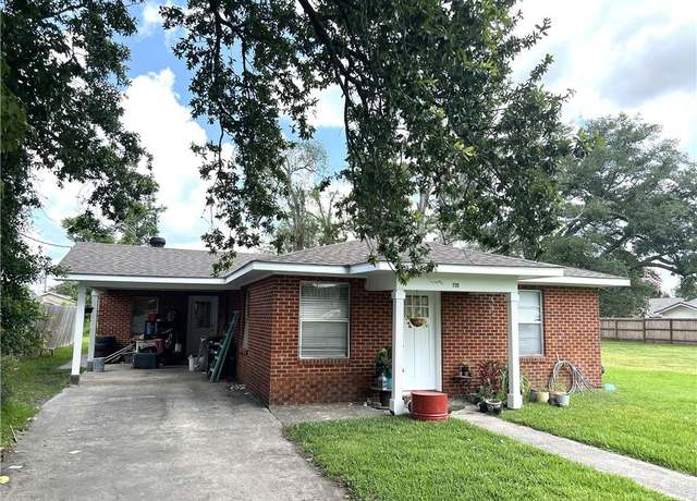 Property at 719 Landry St, Sulphur, LA 70663, 3 beds, 1 bath
