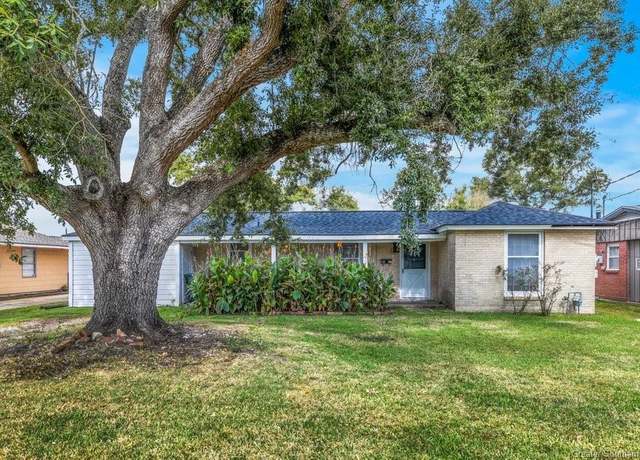 Property at 417 E Claude St E, Lake Charles, LA 70605, 4 beds, 1 bath