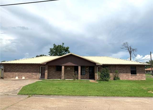 Property at 4001 S Elton Ct S, Lake Charles, LA 70607, 4 beds, 2 baths