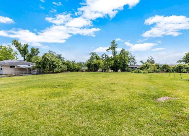 Property at 2322 Poplar St, Lake Charles, LA 70601