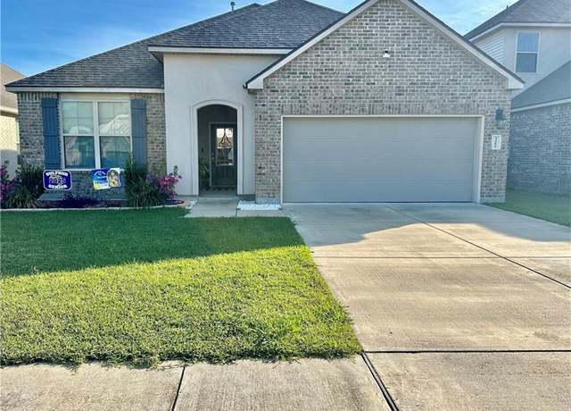 Property at 322 Windsor Woods, Sulphur, LA 70665, 4 beds, 2 baths